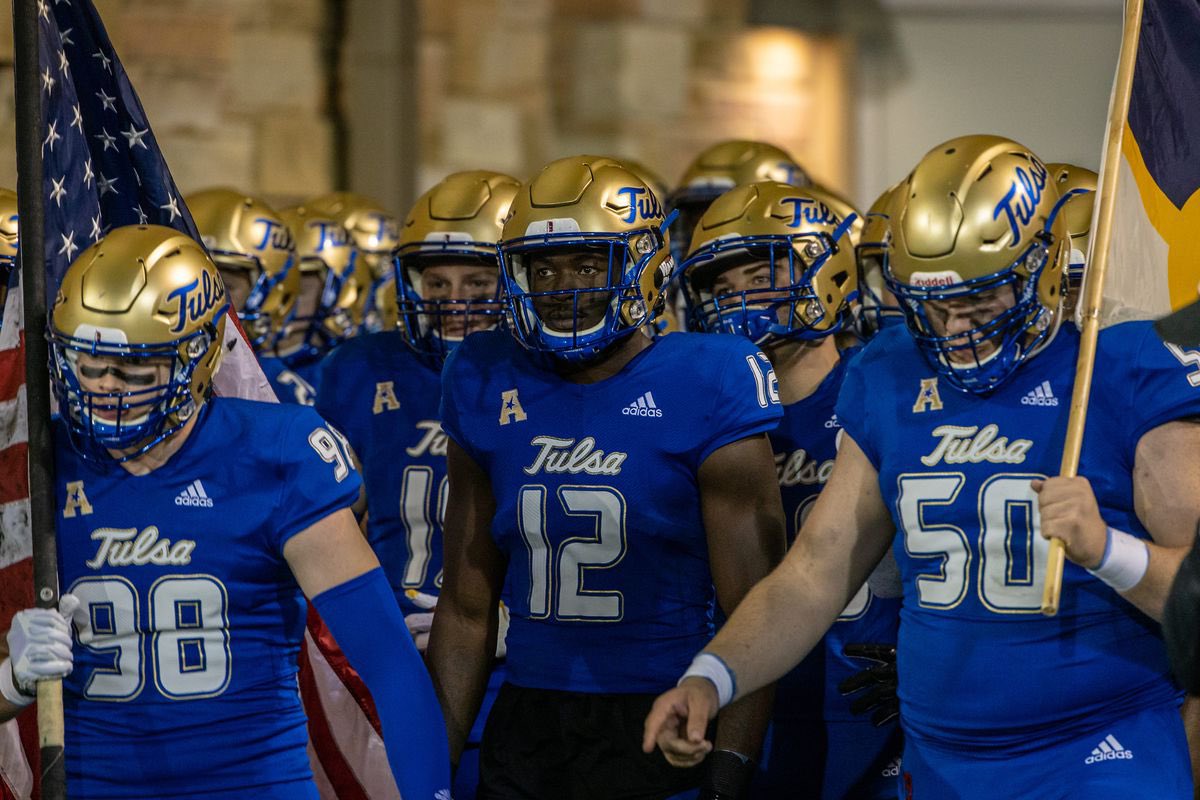 zac_rogers24's tweet photo. #AGTG Truly Blessed to announce I have received a PWO to Tulsa University! 🙏🏽Thank you @TulsaFootball @macefarq @fmazey @CoachStone92 @coachnewz55 https://t.co/ZFqahAIXXM