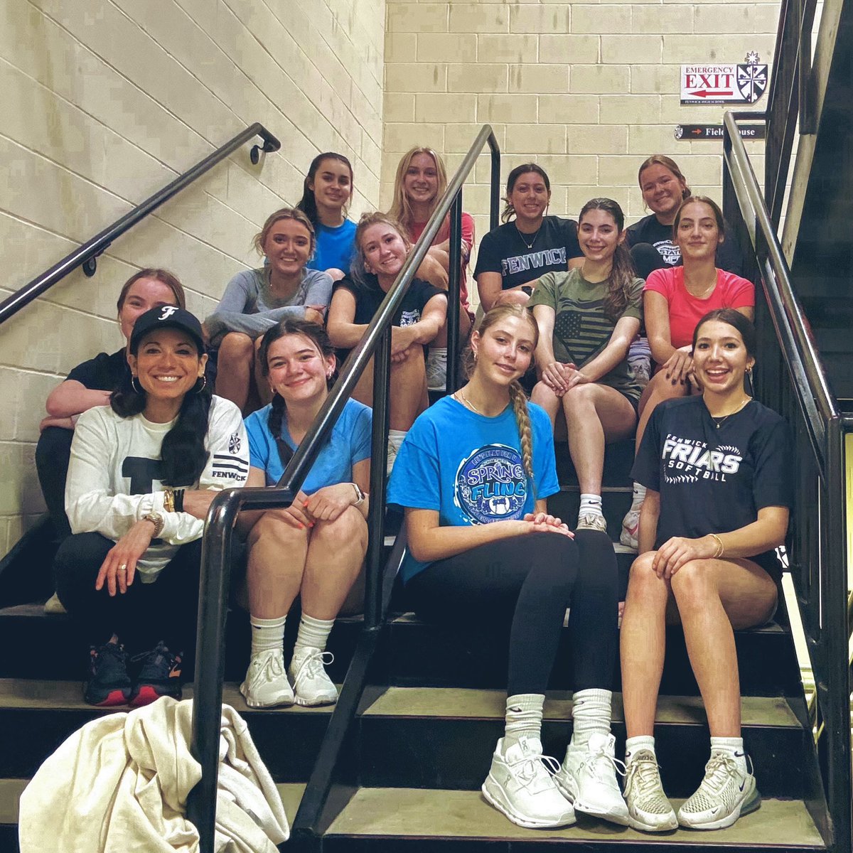 Stairs. Hallway laps. And semi-bribed smiles😉🫵🏽🫶🏽💪🏽🥎. Love these student-athletes.  Can’t wait for all the pieces to be together soon🧩🧩 #FriarPride #FriarUp #FenwickSoftball