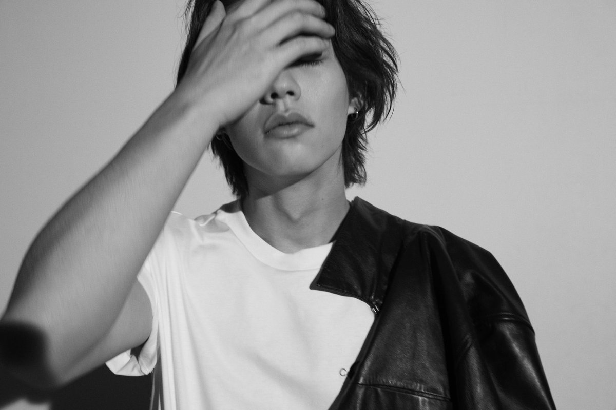 bbrightphofc's tweet photo. Check out the @bbrightvc for his first solo cover for a Japanese magazine with the 90's vibe 🪩
credits to Spur Magazine
#SPURMarchIssue #Cloud9Ent #bbrightvc https://t.co/U8Gm0GDf1w