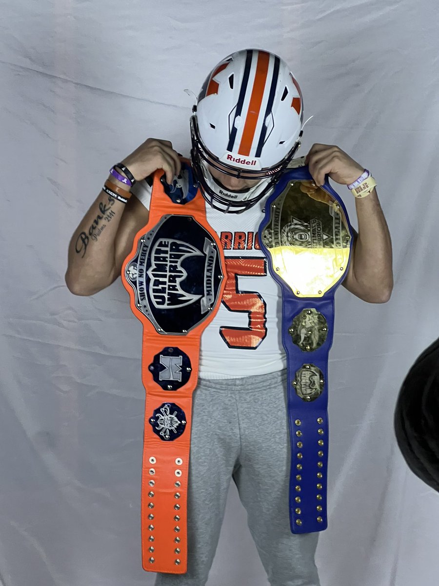 Deion Banks (@deionbanks1) on Twitter photo After an awesome visit at Midland I am excited to say I received an offer to play thank you <a href="/Coach_Honnold/">Denny Honnold</a> <a href="/CoachJamrog/">MU Coach Jeff Jamrog</a> I had a great time!
<a href="/Kpoofootball/">Kickapoo Football</a> <a href="/CassieLeuschen/">Cassie Leuschen Stewart</a> After an awesome visit at Midland I am excited to say I received an offer to play thank you <a href="/Coach_Honnold/">Denny Honnold</a> <a href="/CoachJamrog/">MU Coach Jeff Jamrog</a> I had a great time!
<a href="/Kpoofootball/">Kickapoo Football</a> <a href="/CassieLeuschen/">Cassie Leuschen Stewart</a>
