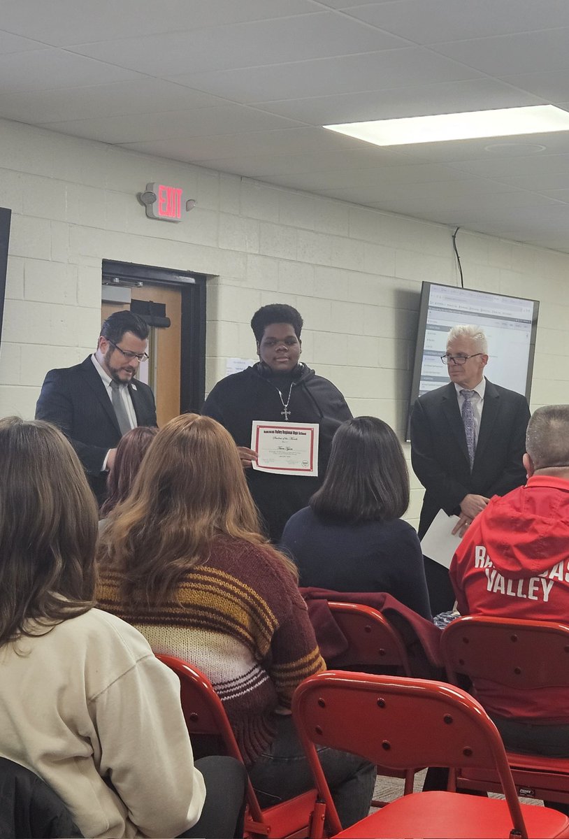 Mrs. Redfield tweet media