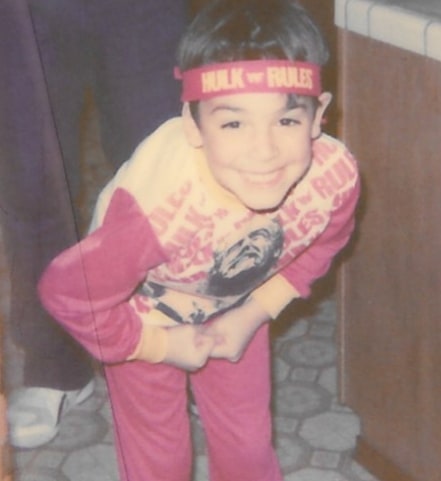 As it's the 40th Anniversary of #Hulkamania, here's a throwback photo to Christmas 1990 in my new #HulkRules pajamas.

#Hulkamania40