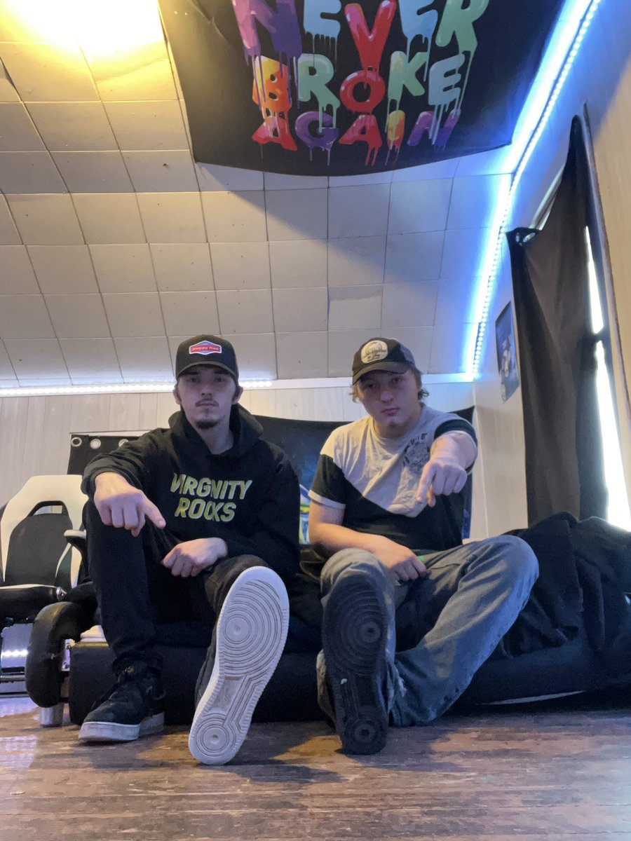 MFazing's tweet photo. Get down on your hands and knees and lick 👅 our shoes 👞 clean
@MasterD2003 

#findom #cashmaster #cashslave #walkingatm #feet #shoecleaning

@CockyStr8boyz @MASTER_UPDATES 
@RT4Masters2 https://t.co/MHsVPHgl3G