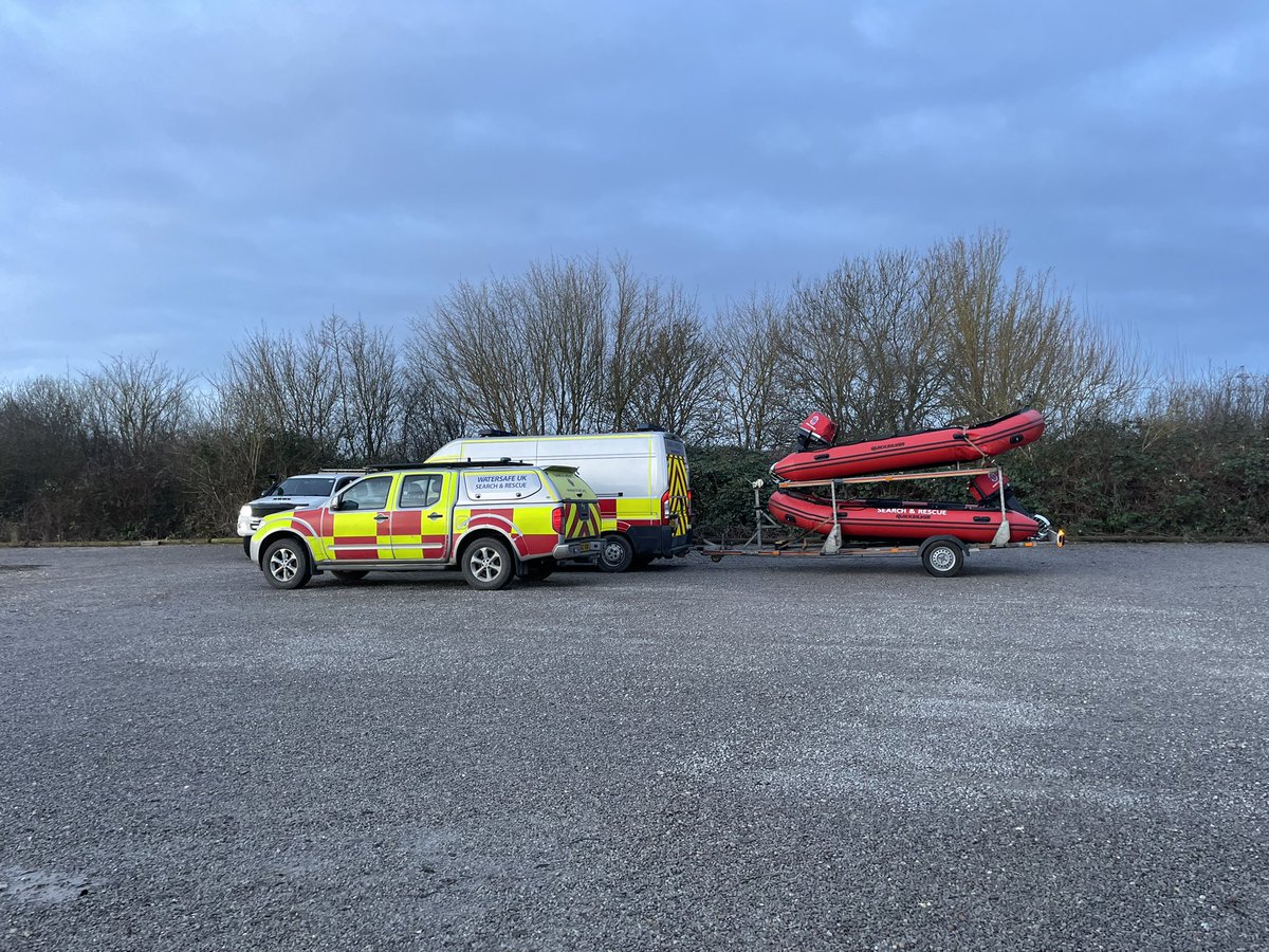 The team are at Spring Lakes today to take part in a multi agency training exercise with Nottinghamshire Fire and Rescue Service and Nottinghamshire Police
#swiftwaterrescue #volunteersmakeadifference #trainingday