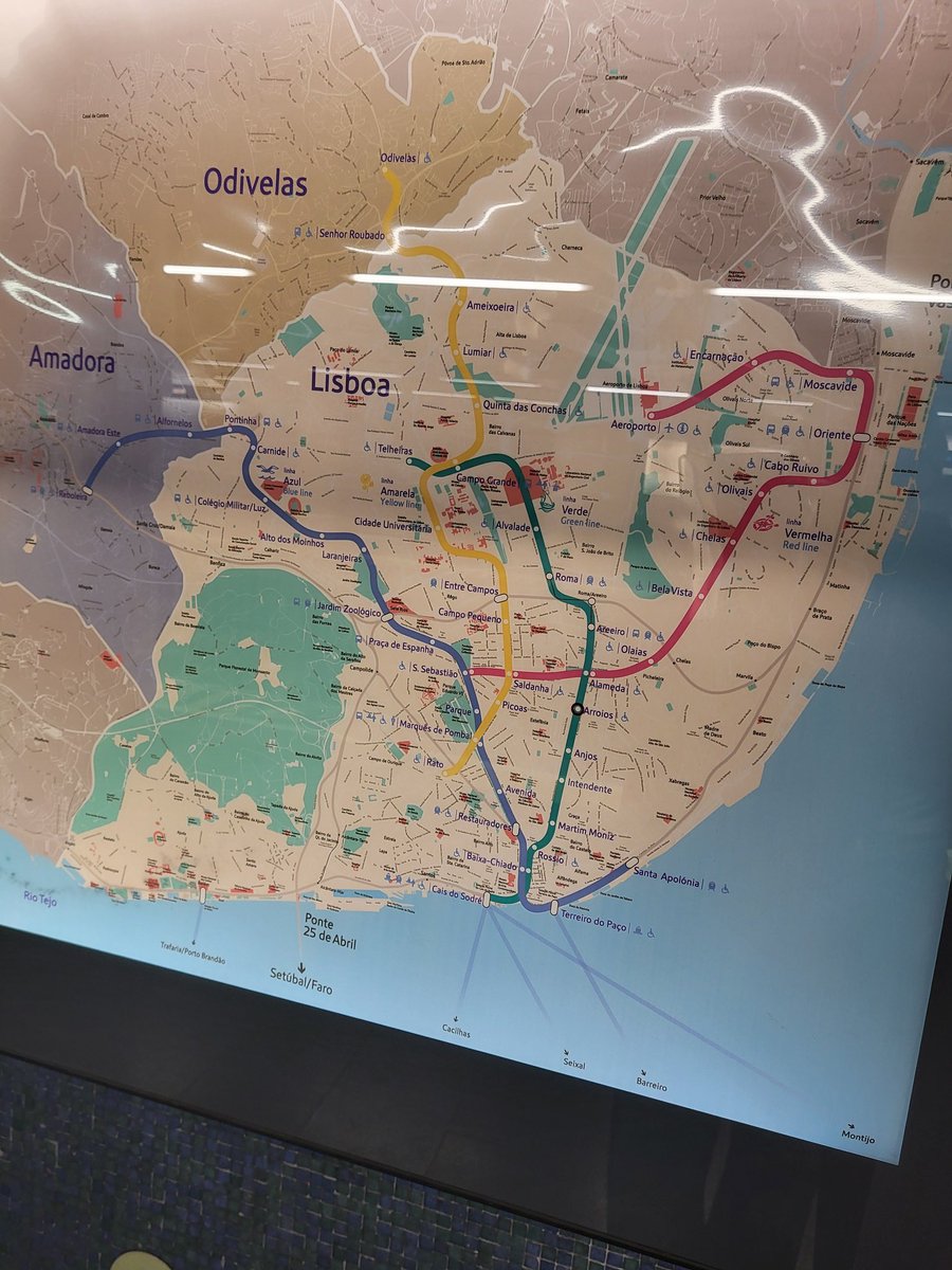 Atenção:Manifestação de PSP, GNR ; no Largo do Carmo às 17h30m: por um futuro melhor das forças de segurança, melhores condições ;viva a liberdade e a justiça social obrigado pela atenção dispensada Gilberto Nobre Nação LGBTQ e em geral Largo do Carmo em Lisboa Portugal.