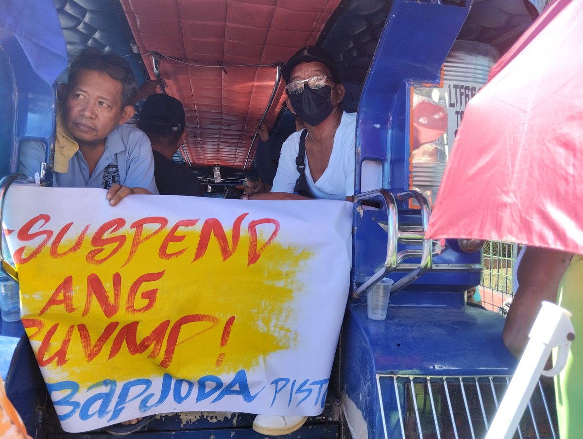 KabataanPL's tweet photo. isang tunay na progresibo at makamasang pampublikong transportasyon na abot kaya at hindi nakaasa sa pansariling interest ng mga dayuhang bansa.
#NoToJeepneyPhaseout
#TransportWorkersFightBack
#CommutersFightBack https://t.co/RKZlRLgVYk
