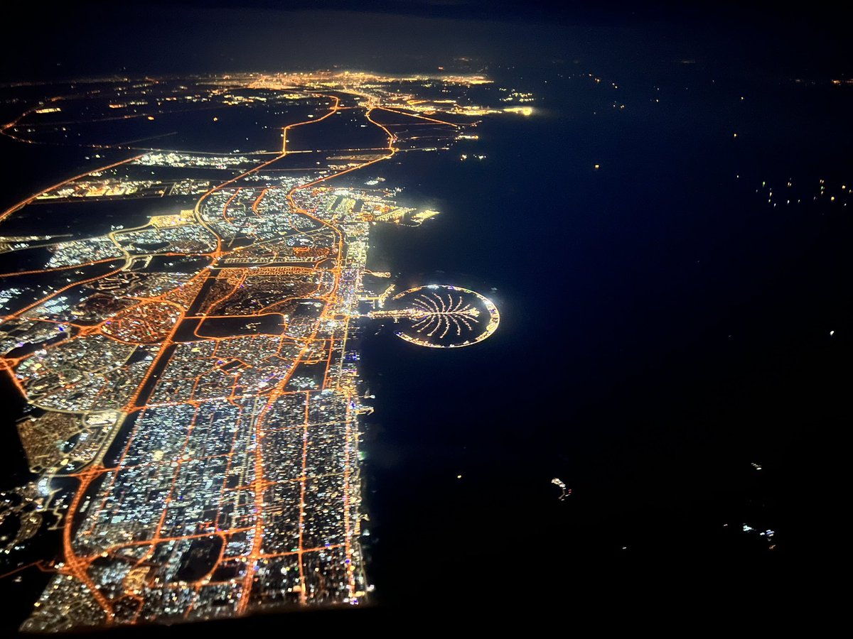 patricefnk's tweet photo. Dubai #AF217 retour Bombay pour CDG, cette nuit. https://t.co/oEFeru5EP2