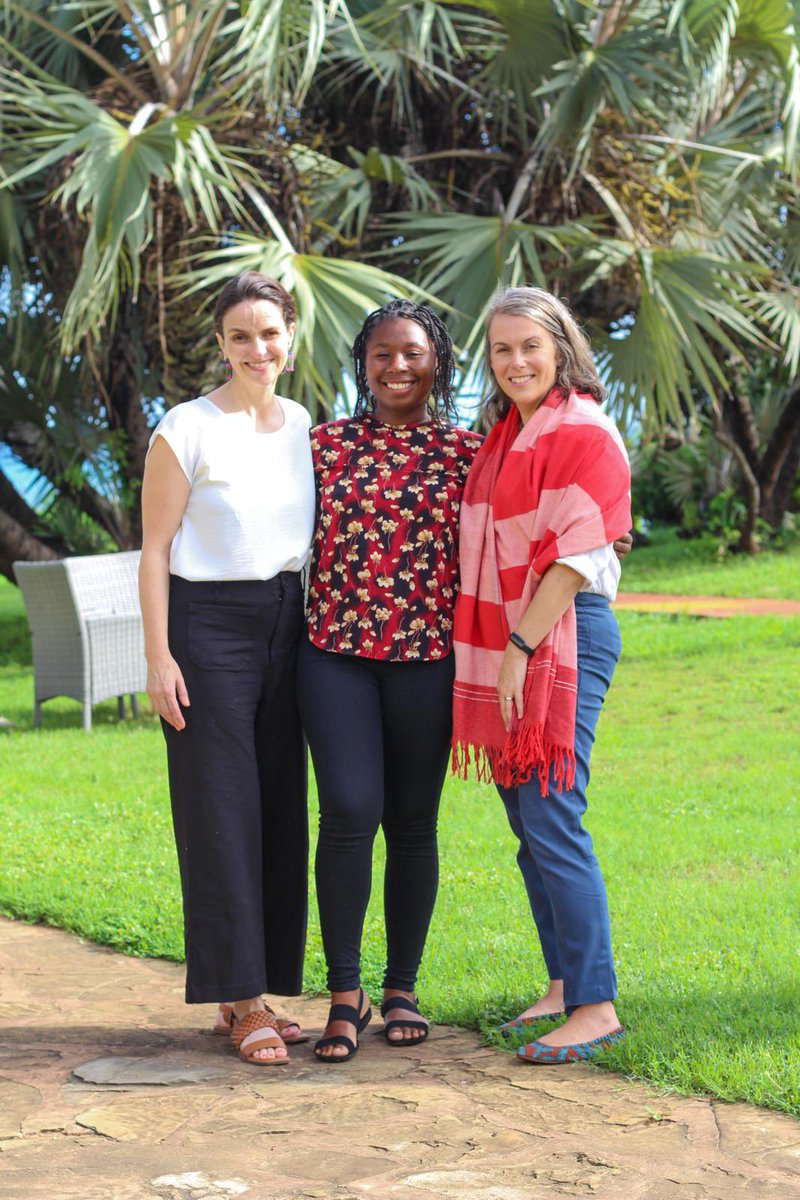 Young women's leadership is vital for peace. 

Thanks to #SheLeadsHere campaign, which works with young women leaders and increases their access to decision-makers, @jacqui_oneill was able to reconnect with Amelia Antunes, #SheLeadsHere champion and former 'Ambassador for a day'