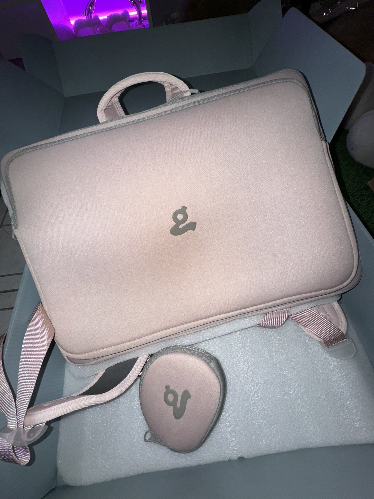 GRAPE laptop bag グレープ　パソコン　バッグ　ピンク GRAPE laptop bag グレープ パソコン バッグ ピンク