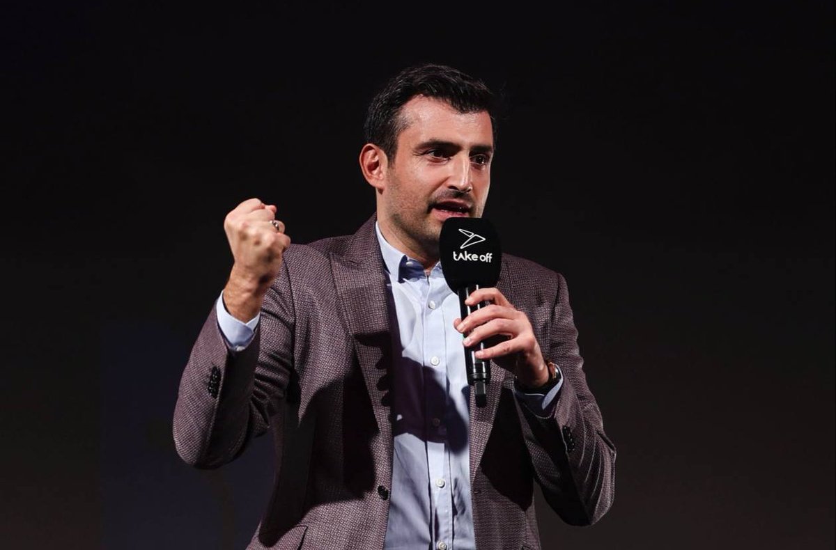 Selçuk Bayraktar:

"Çivisi çıkmış olan dünyanın yeniden inşası, bu toprakların çocuklarına düşüyor."
#GazaStarving