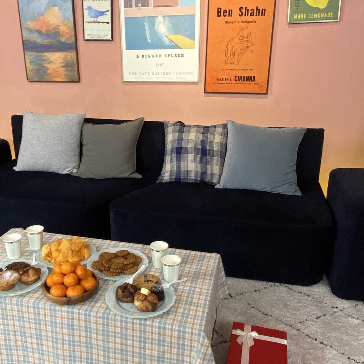 DAY6 Special Live 
한 지붕 데가족🏠

오늘 저녁 6시 10분!
곧 만나요, My Day 👀👋

📆 2024.01.24 6:10 PM (KST)
🔗 youtube.com/live/ETHm9dGyP…

#DAY6 #데이식스