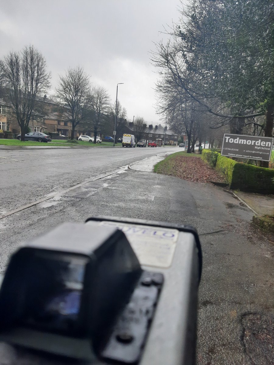 As we continue #NeighbourhoodPolicingWeek, on 23/01 PCSO Helliwell conducted speed checks on Smithy Lane, Slack, Hebden Bridge. 2 x Words of Advice given for Speeding. Later, PCSO Helliwell was joined by PC Mayhew on Burnley Rd Todmorden. 30 vehicles checked. No tickets issued.