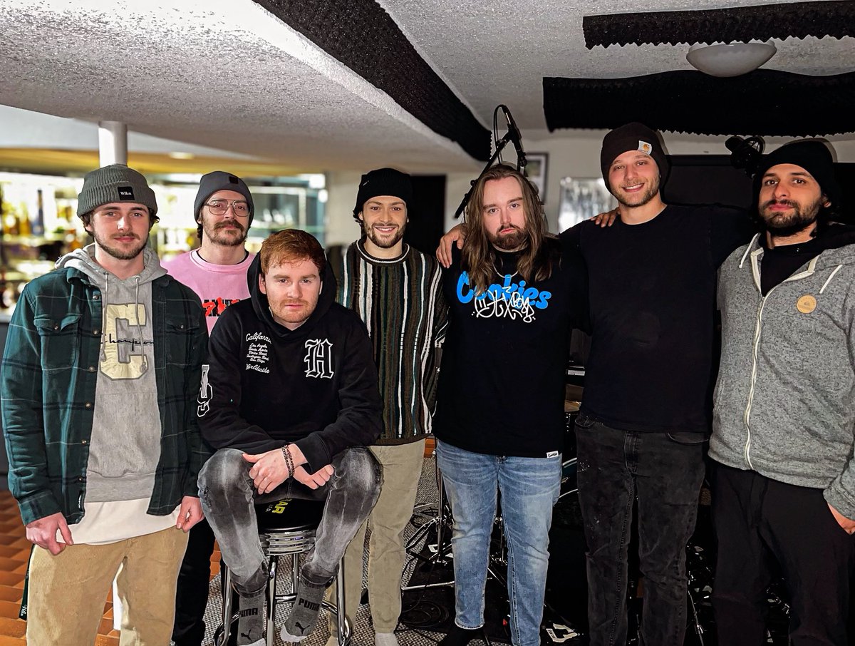 Back at it here in 2024.🤘 Meet the Trusty Falset Team (Band and Crew) 💙🫐