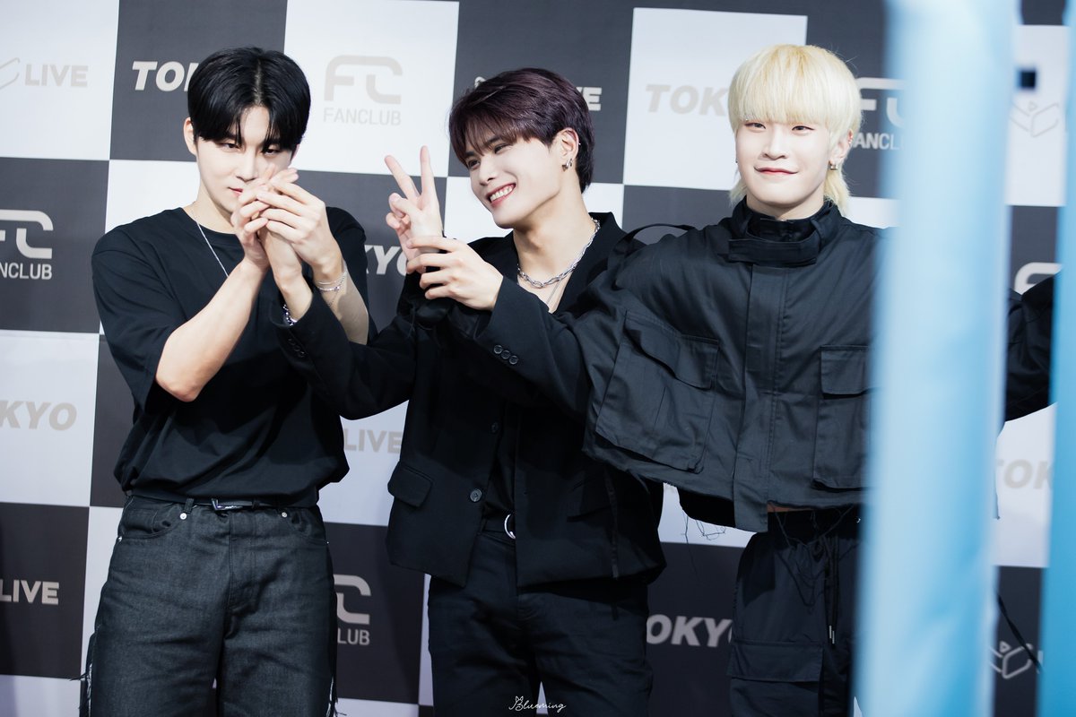 a_blueming_'s tweet photo. 230910-Photo Time
.
🤍(=´∀｀)人(´∀｀=)（╹◡╹）🤍
.
#ABLUE #에이블루 #온 #동우 #김동우 #석준 #이석준 #규찬 #김규찬 https://t.co/5940GHs8Qb