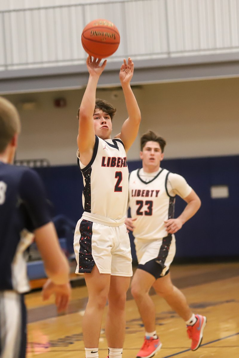 OzarksOzone's tweet photo. A pair of longtime area career scoring records were broken within hours of each other tonight. Terrell Gaines broke the MV/BT Liberty record of 2,119 set in 1988 by Kevin Irving. Jacob Lafferty broke the Sparta record of 2,118 which was set by Don Gideon in 1955. https://t.co/ZEPW8mwNiY