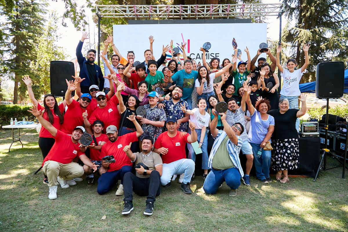 🗞️Vecina de Graneros y Agrupación de Rescate de Pichilemu reciben Premio Nacional de Desarrollo Social🏆

🔗diarioviregion.cl/index.php/noti…