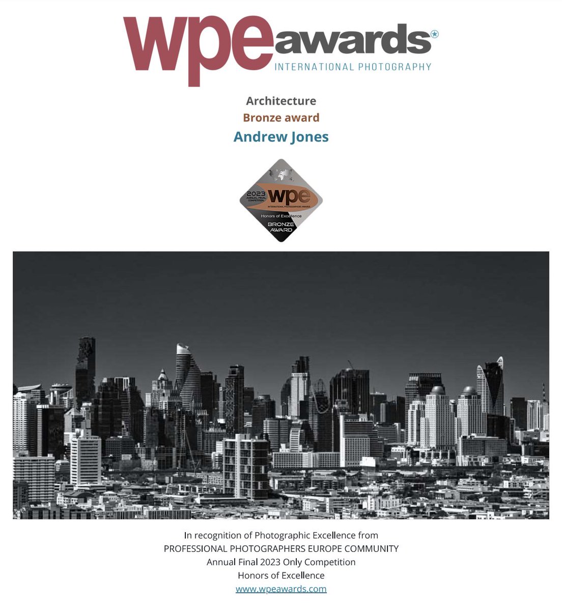 Just been awarded two certificates from WPE International Photography. Happy Days! 😍📷

#WPEInternationalPhotography #WPEAwards #photographyaward #photographycertificate #photography #awards #certificate #Saltash #Bangkok #architecture #royalalbert #geese #blackandwhite