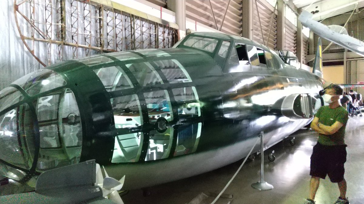 SAM72514208's tweet photo. 河口湖·自動車博物館·飛行機館で復原中の世界で唯一の一式陸攻です https://t.co/u00JAzdVQM