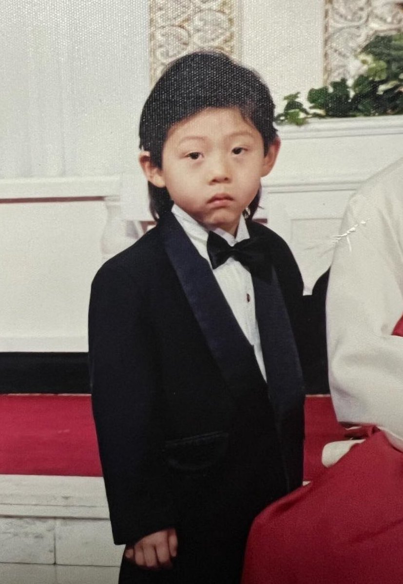 toastprince's tweet photo. 몇살때사진인지감도안옴 https://t.co/77090X3GfO