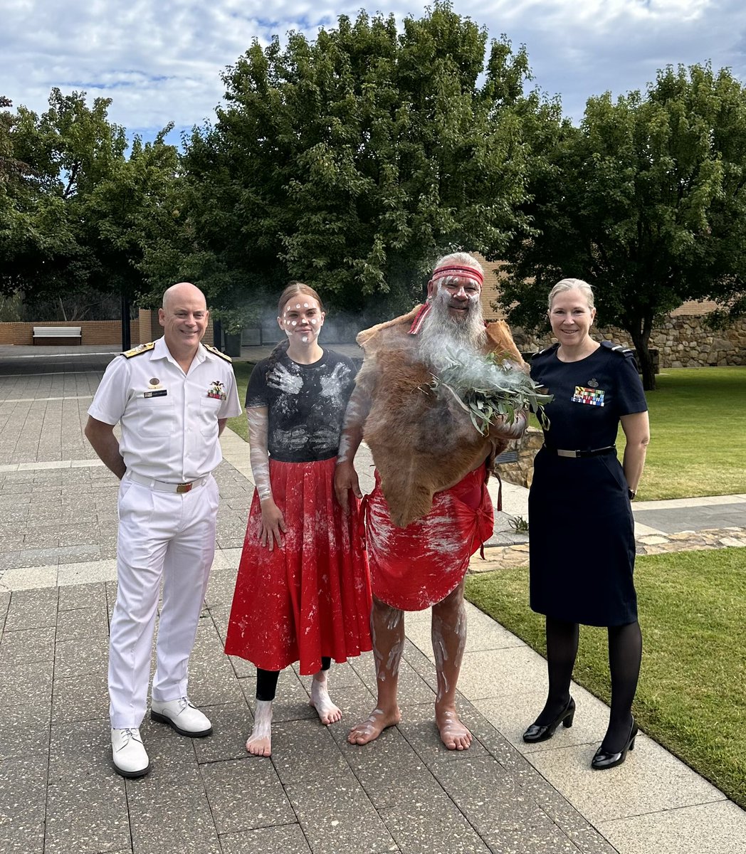 ADC_Australia's tweet image. Students and staff paid their respects to the traditional owners of the land today as proud Wiradjuri man Duncan Smith delivered an Acknowledgement of Country and smoking ceremony to mark the commencement of the 2024 academic year | #YourADF | #OurAPS |#ForTheFutureWeLearn