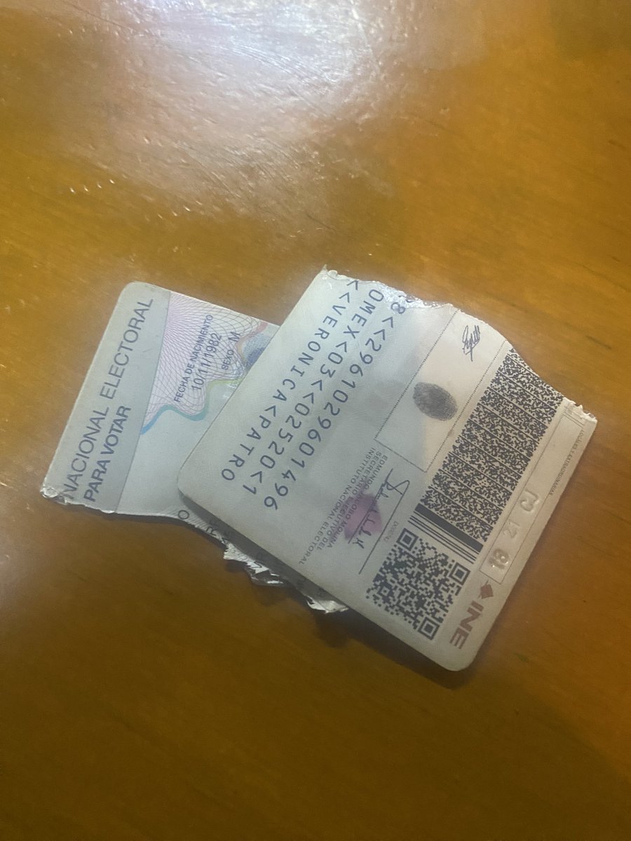AXL_400's tweet photo. Mi cuñada me dijo que iba a votar por morena, adivinen que le hice … https://t.co/EaKpiehhdX