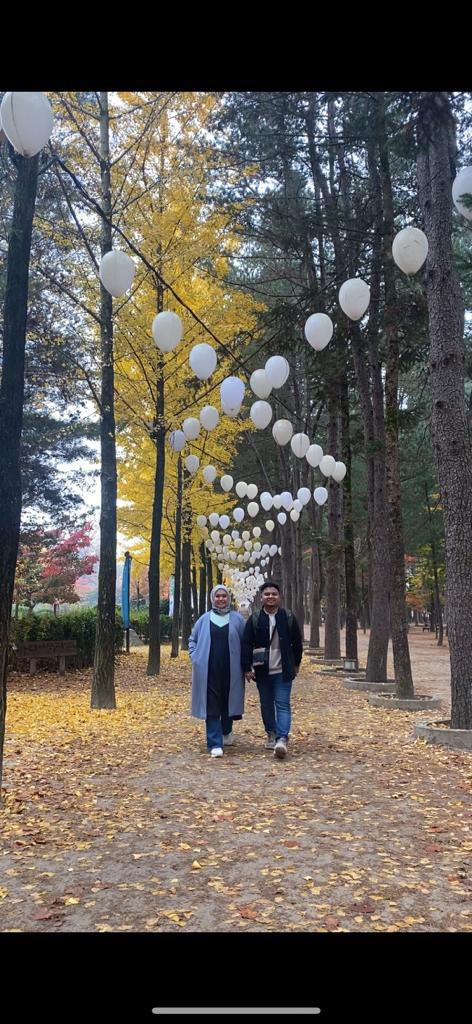 faredfaiz's tweet photo. Di sebabkan tgh kecoh pasal Korea,
Takde nak share tips pape pun, cuma nak simpan kenangan kt Twitter je 😅

With my love @chahayahawani 😘

#followerharustahu
#KeKoreaKeKita https://t.co/6y6DIHc6B5