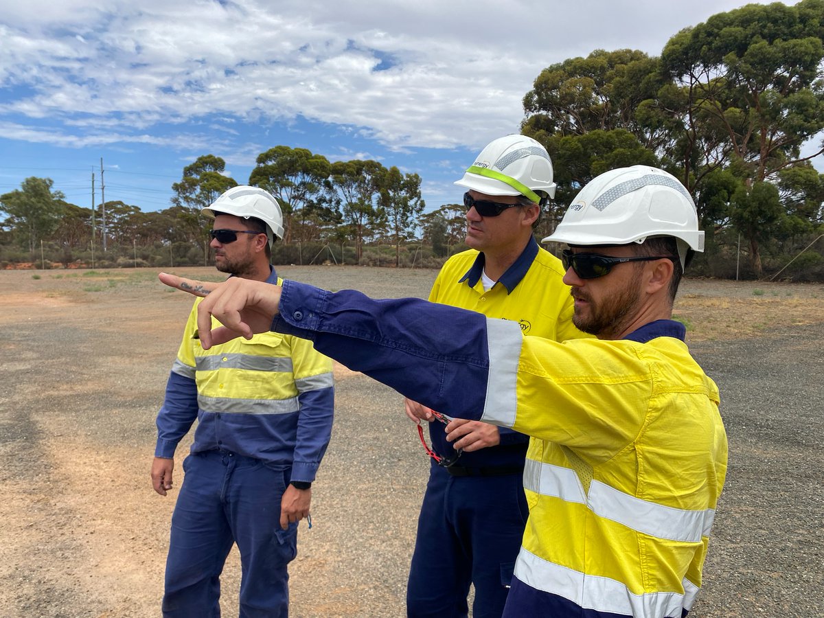A big shout-out to our crewswho have been working on the ground in Kalgoorlie since last Thursday morning. The specialised technical team will remain onsite until Western Power’s 220kV line is reinstated.