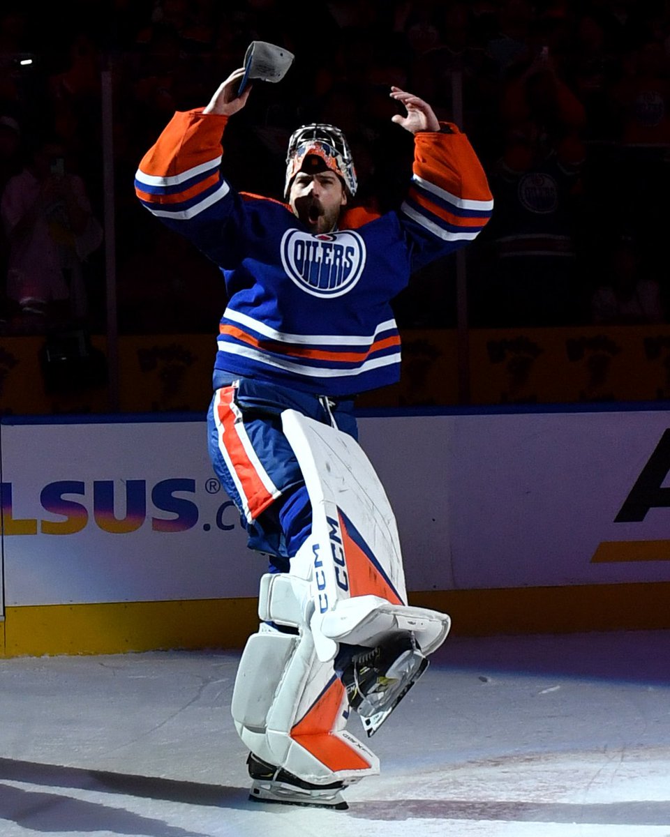 btw this guy now holds the longest win streak by a goaltender in oilers history, if you even care...