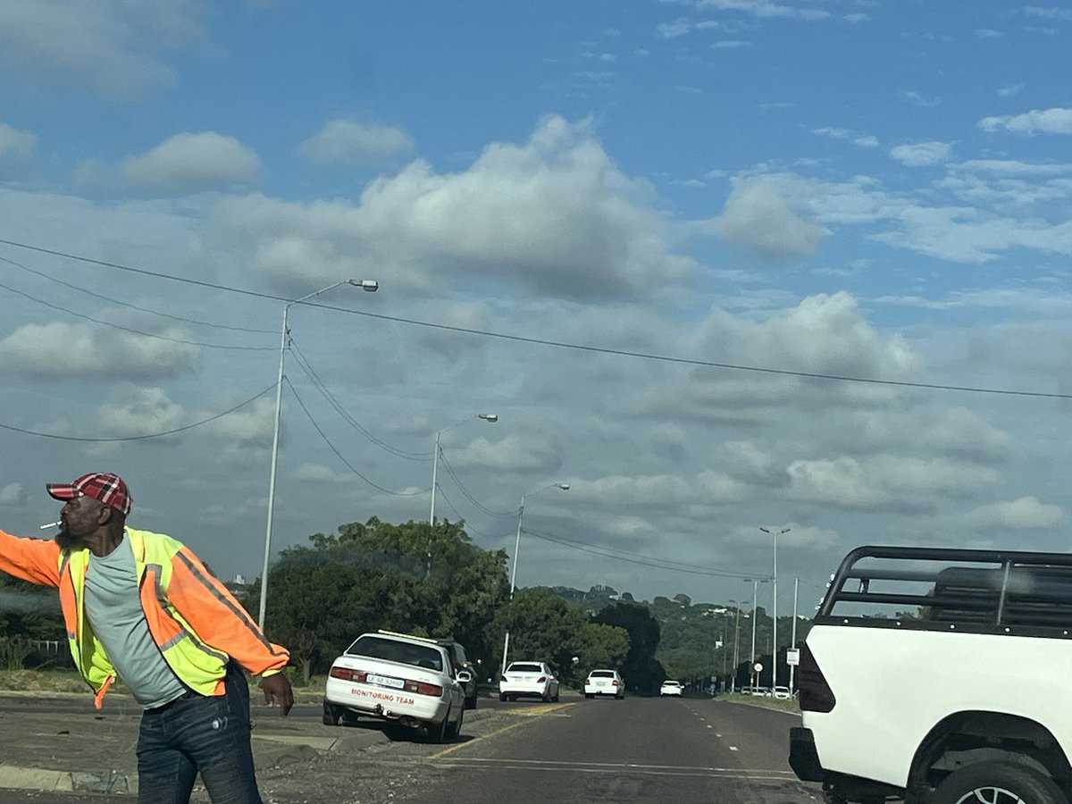 BogoshiTheDuke's tweet image. Mamelodi Local Taxi Association members directing traffic in morning around watermayer &amp;amp; La Montagne. @SA_Taxis @SATaxi_Official @matsi_moswane 

One wonders were is the @CityTshwane @tshwane_mayor @TMPDSafety ?