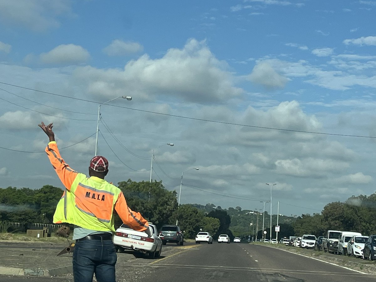 BogoshiTheDuke's tweet image. Mamelodi Local Taxi Association members directing traffic in morning around watermayer &amp;amp; La Montagne. @SA_Taxis @SATaxi_Official @matsi_moswane 

One wonders were is the @CityTshwane @tshwane_mayor @TMPDSafety ?