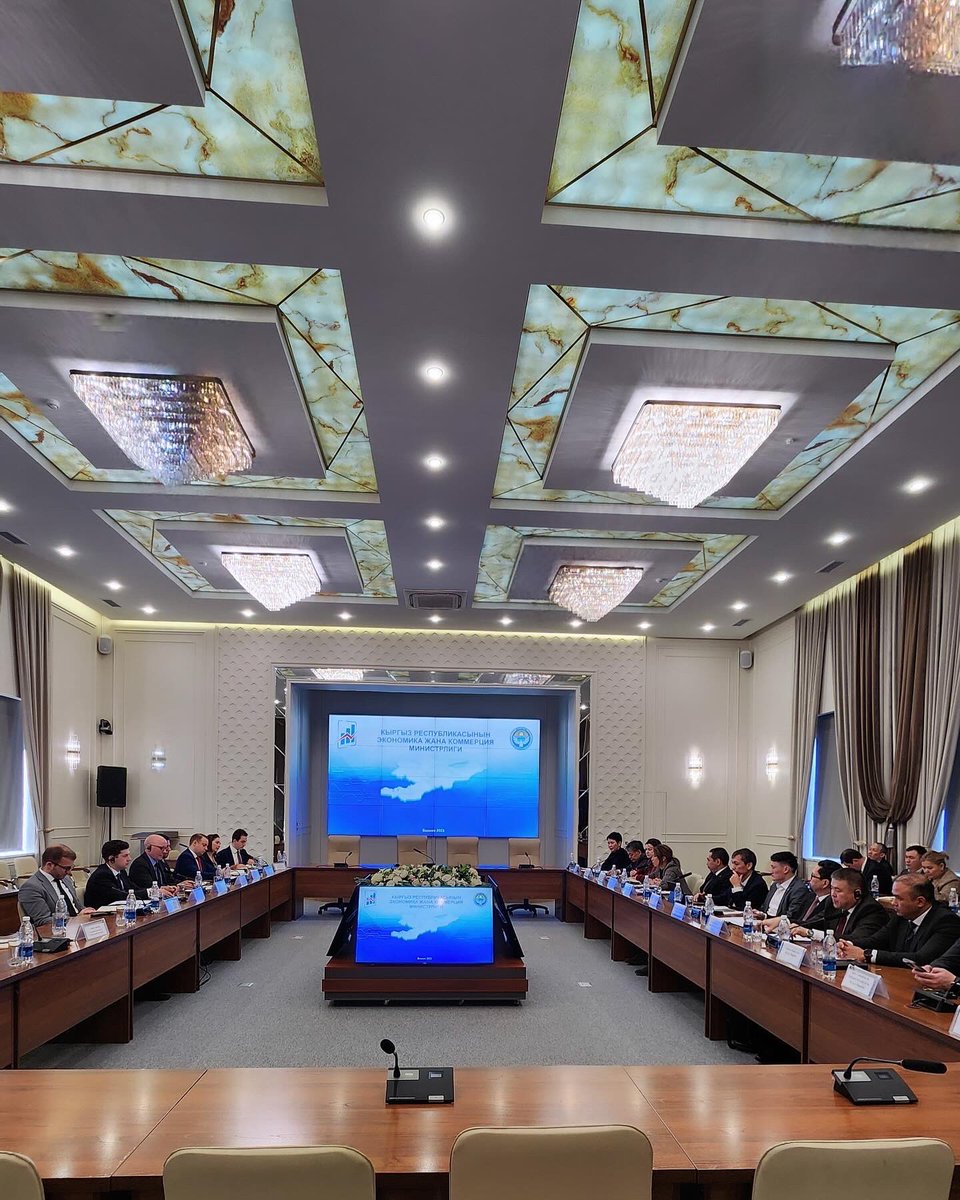 ukinkyrgyzstan's tweet photo. 🇬🇧 Тышкы иштер жана Өнүктүрүү министрлигинин, санкциялар боюнча дирекциясынын өкүлдөрү Бишкекке келди.Тышкы иштер, Экономика жана коммерция, Финансы, Бажы, Салык кызматтары жана Улуттук банктын өкүлдөрү менен жолугуп, техникалык жардам жана консультацияларды берет. https://t.co/3YO1tlAqkY