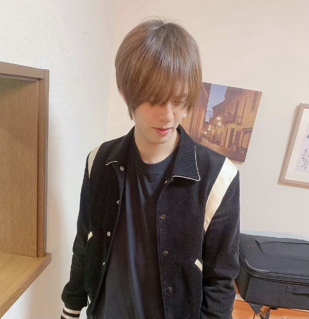 谁懂我的电车哥tatsu…我太喜欢他的颜了 https://t.co/vVn7CsU2vY