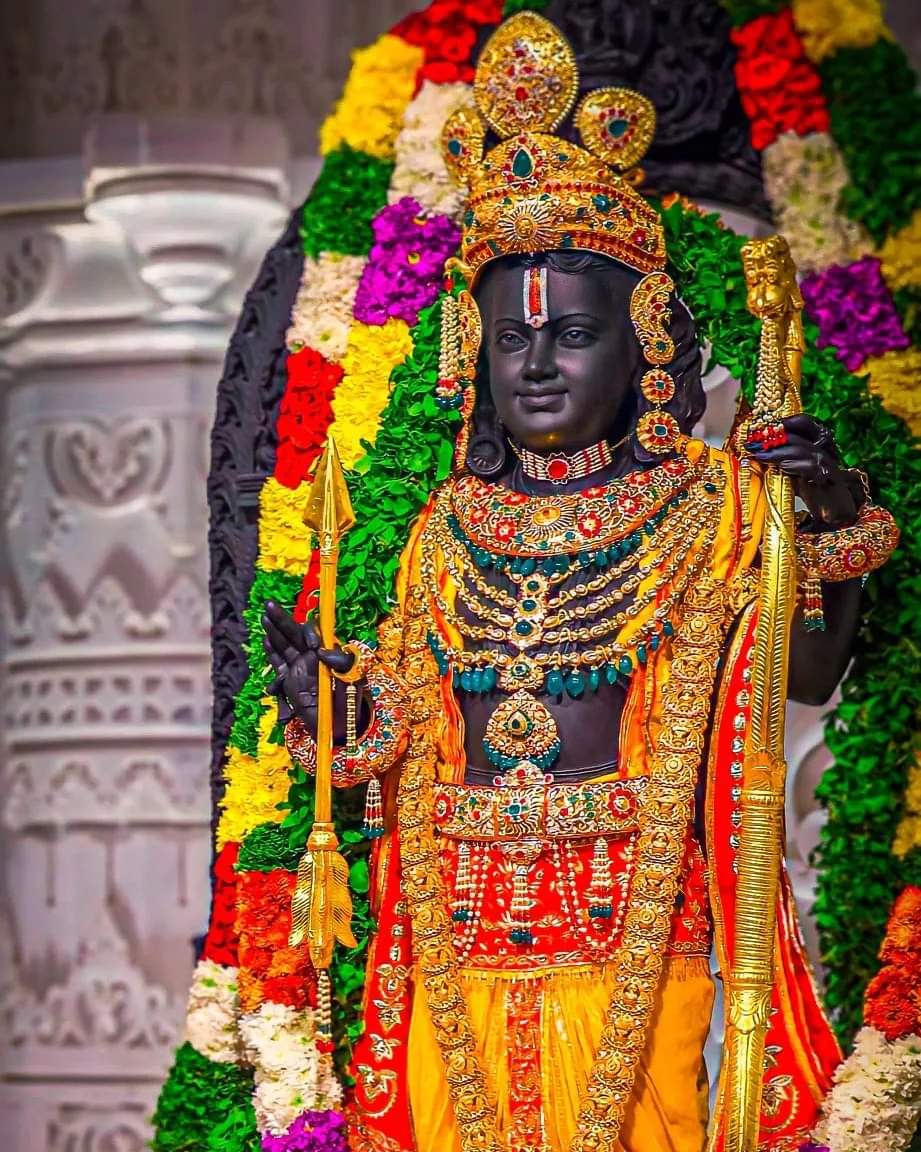 Thetanyasingh's tweet photo. राम सिखाते है।   
हर समस्या का हल, धैर्य और सच्चे प्रयास में समाहित है, अंधेरा कितना भी घना हो, यदि मन शांत हो, तो रास्ता मिलना निश्चित है। 🙏
#JaiShriRam https://t.co/wLRo4PLLZj