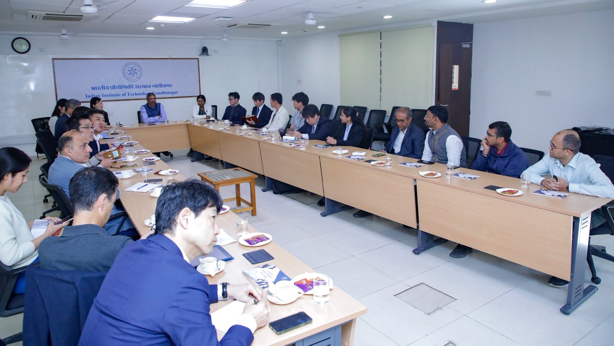 iitgn's tweet photo. Strengthening international ties, IITGN recently welcomed a special delegation from various Japanese organisations. This visit aimed to explore exciting possibilities for industry research collaboration and to understand innovation-related best practices at IITGN. https://t.co/tRXeRQ9RxR
