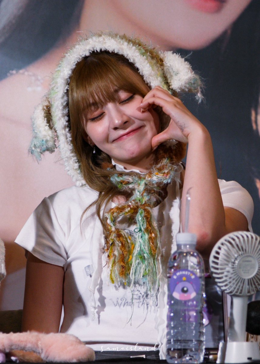 sana_bubble's tweet photo. 240121
-
Hong Kong Fansign
-
#스테이씨 #세은 #윤세은 #stayc #seeun #staycseeun #kpop https://t.co/IsheLgW1vC