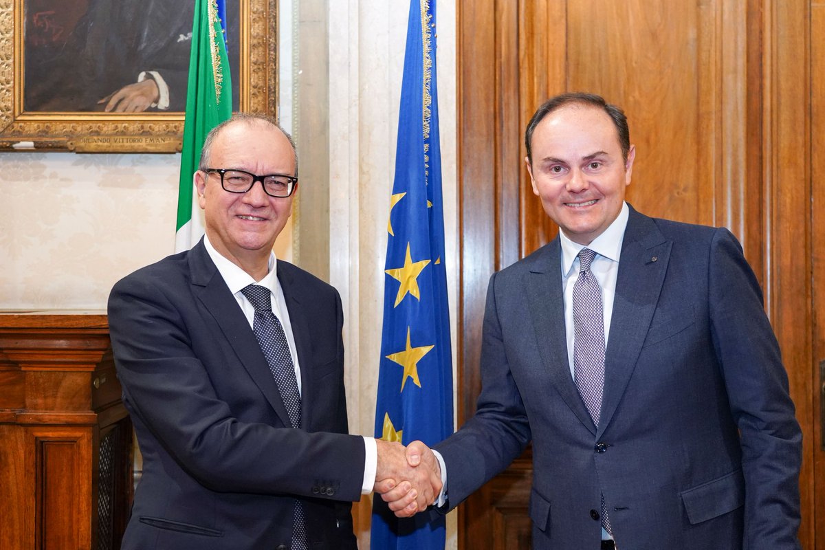 ALTAGAMMA (@altagamma_it) on Twitter photo Firmato il protocollo d'intesa con il Ministero dell'Istruzione e del Merito dal Ministro <a href="/G_Valditara/">Giuseppe Valditara</a> e da <a href="/LunelliMatteo/">Matteo Lunelli</a>, Presidente #Altagamma, per la 3° edizione di #ADOTTAUNASCUOLA
33 #AltagammaMembers e 38 scuole tecnico-professionali per formare i #TALENTIDELFARE
#luxury Firmato il protocollo d'intesa con il Ministero dell'Istruzione e del Merito dal Ministro <a href="/G_Valditara/">Giuseppe Valditara</a> e da <a href="/LunelliMatteo/">Matteo Lunelli</a>, Presidente #Altagamma, per la 3° edizione di #ADOTTAUNASCUOLA
33 #AltagammaMembers e 38 scuole tecnico-professionali per formare i #TALENTIDELFARE
#luxury