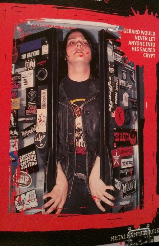hourly gerard way (@everyhourgerard) on Twitter photo 