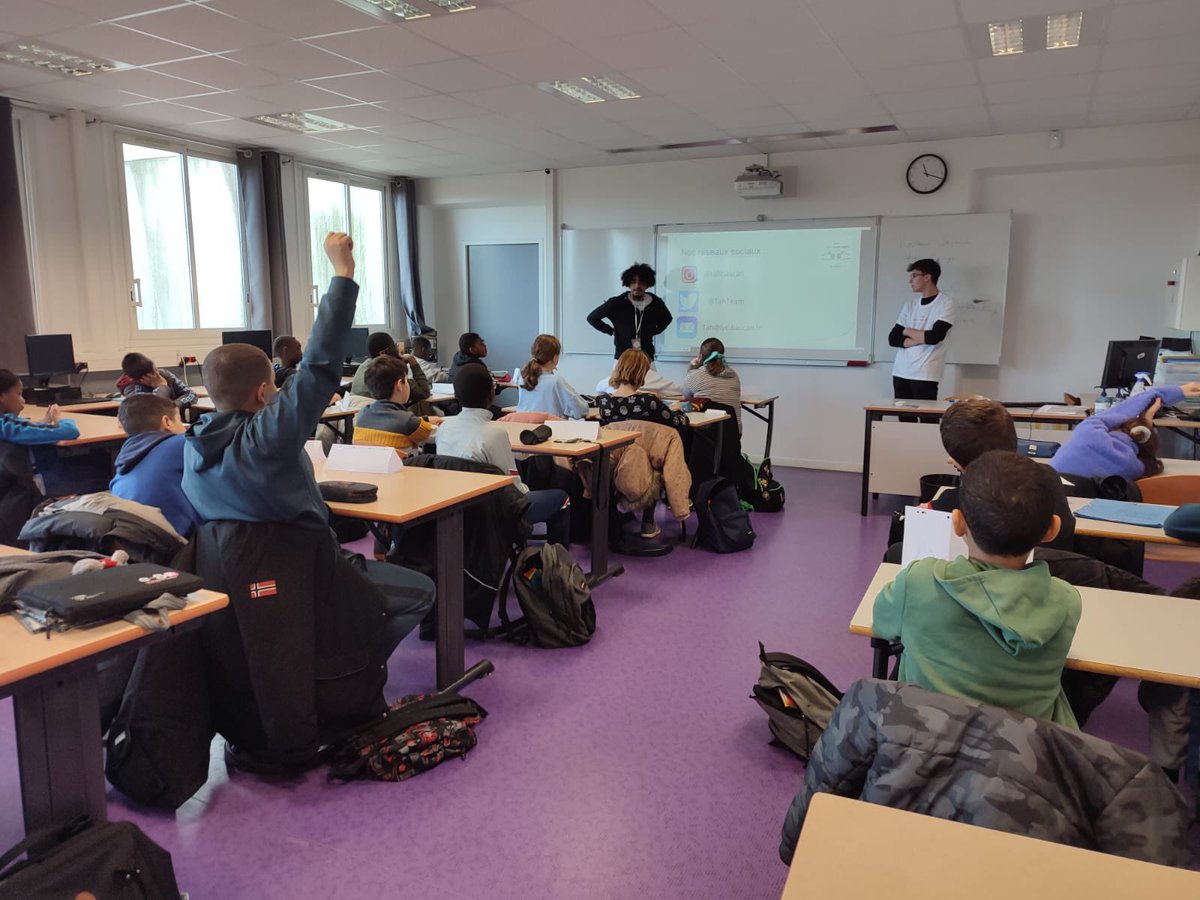 Ce matin, la TAH est intervenue dans le collège Philippe de champagne aux Mesnil saint Denis. Une super matinée très instructive pour les élèves de 6eme qui se sont montrés très investis !!