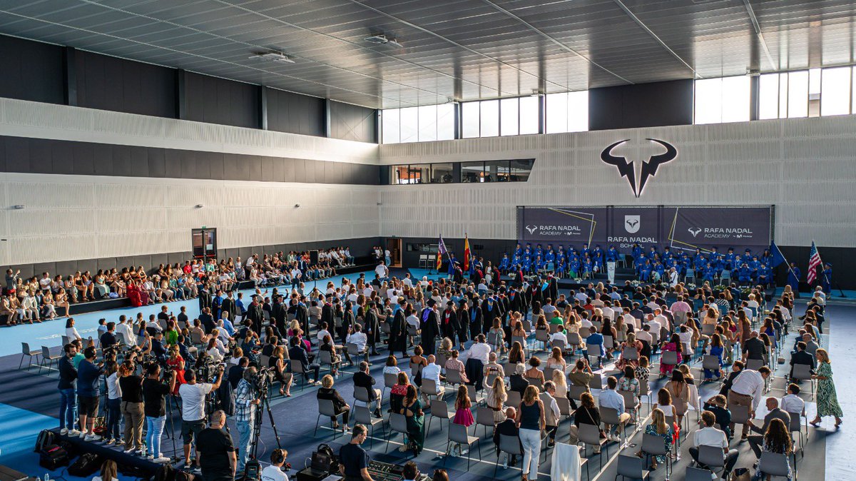 rnadalacademy's tweet image. Happy international education day! 📚

👏🏻 We would like to congratulate our entire educational community and highlight the work, effort and passion of our educators and students 👏🏻👩🏻‍🏫