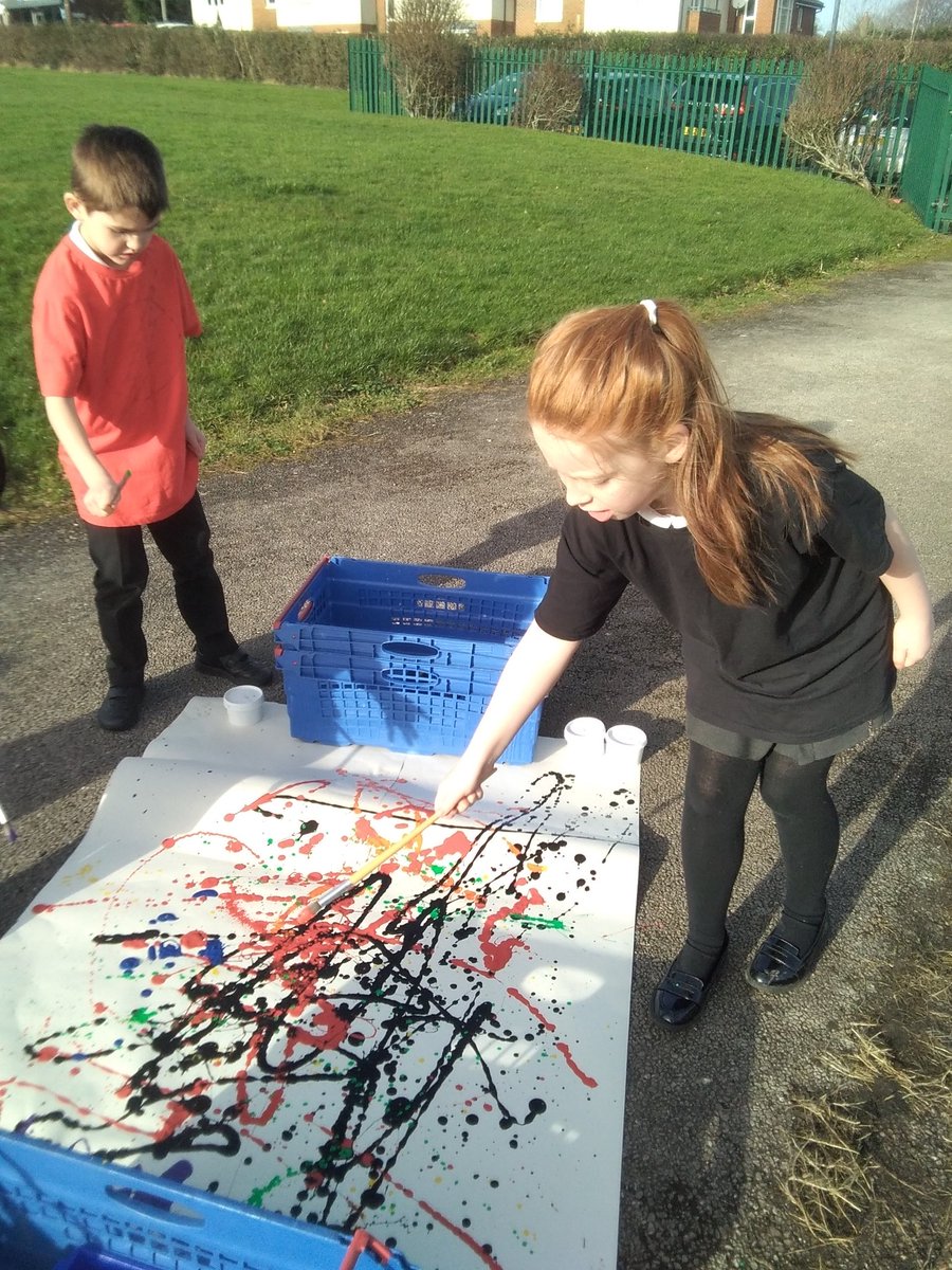 Some outside painting in Y3 this morning! #jacksonpollock