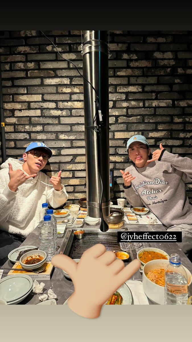 JunkayStreet's tweet photo. [IG Story] 240124 @Jun2daKAY

I've had enough🤭

#2PM #Jun_K #준케이
#CNBLUE #JungYonghwa #정용화 https://t.co/snB7hC8XIU