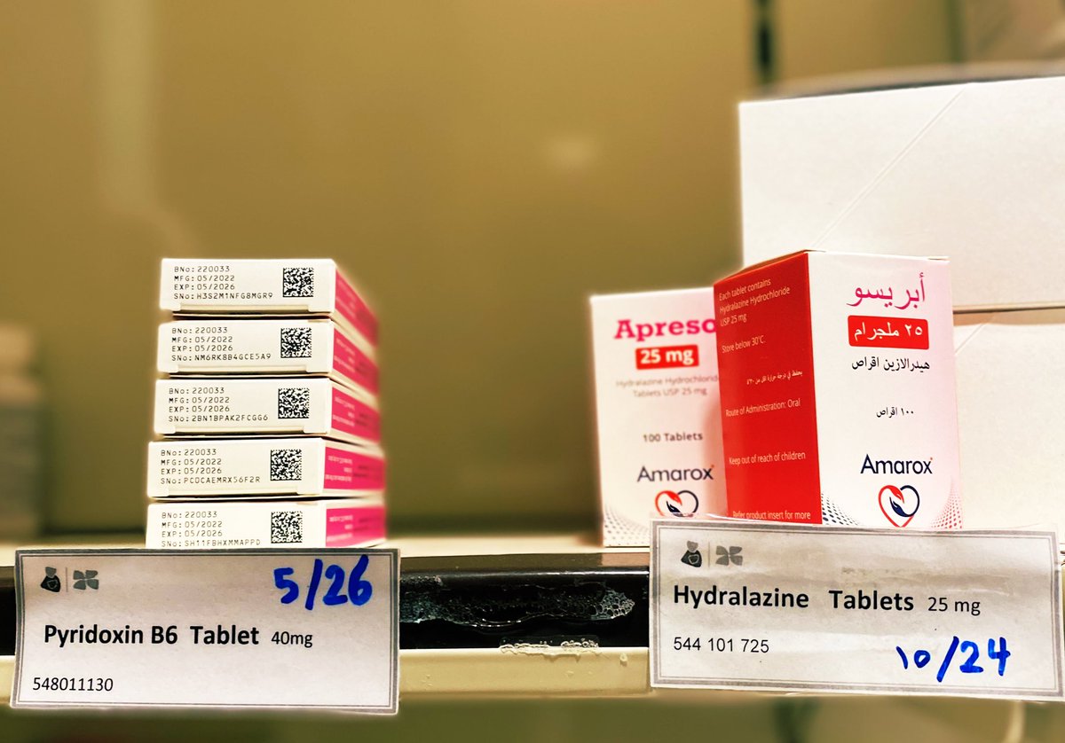 PhAlhanouf's tweet photo. اول ايَام الـ Inpatient Pharmacy 💉 https://t.co/jTKpO8dtxF