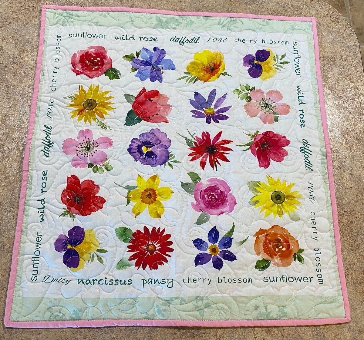 Who else is ready for Spring?  Floral Tabletopper. foreverhomequilts.etsy.com/listing/128681… 🌸🌺🌹🪻🌼🌻 #etsy #spring #flowers #decor #home #table