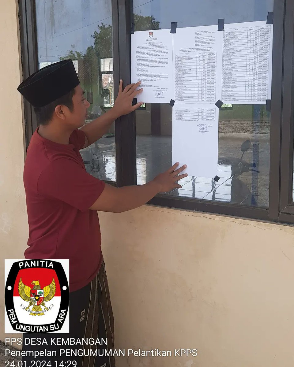 KembanganPps's tweet photo. Penempelan SK Penetapan KPPS PEMILU 2024 Desa Kembangan https://t.co/vgu9aNiwqA