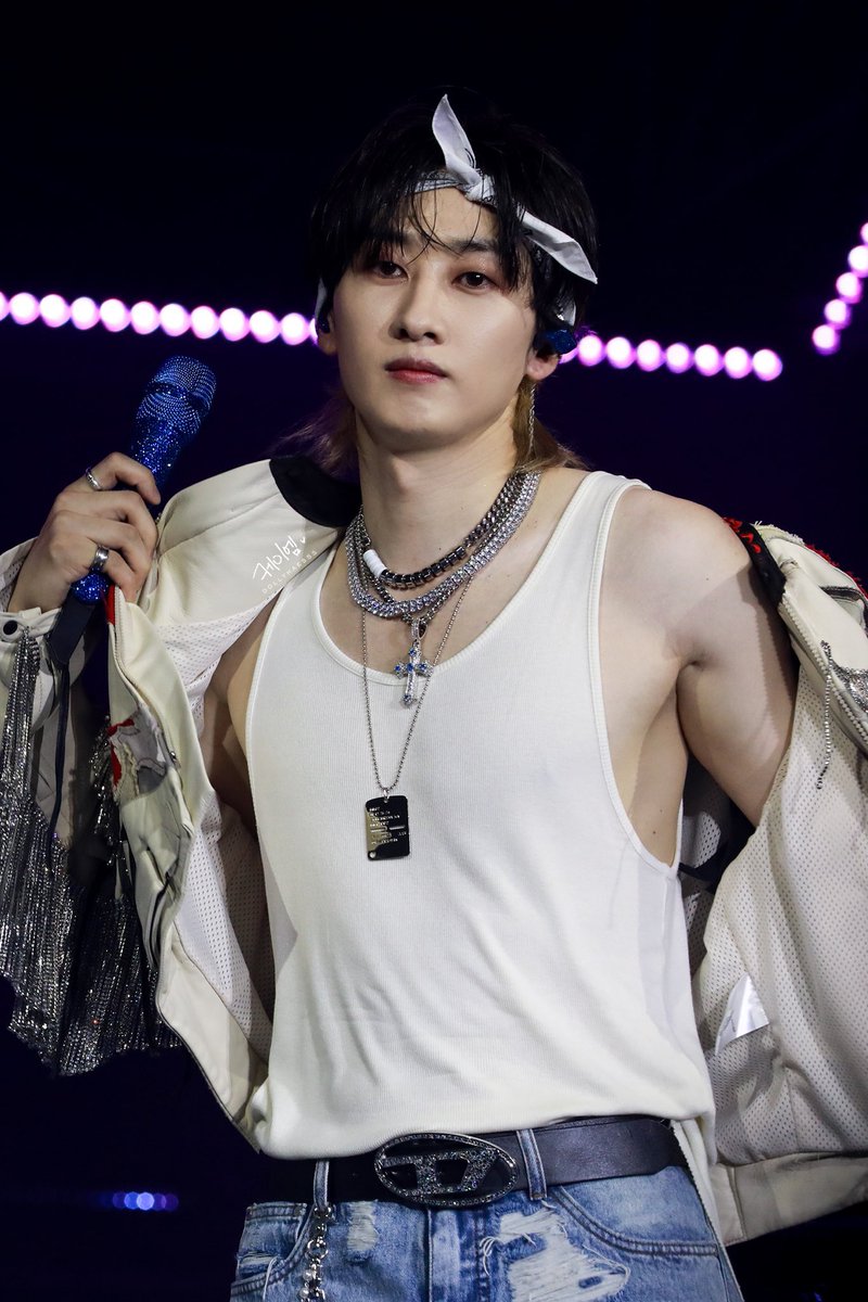 ldh_lhj's tweet photo. And flirty https://t.co/CDIcukliYQ
