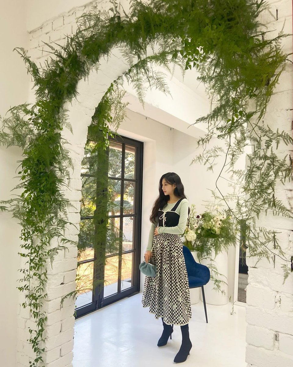 apink_zone's tweet photo. Heaven vibe !🌱☁️★

#Hayoung #Apink #하영 #에이핑크
@Apinkohy https://t.co/K5HmohDHX1