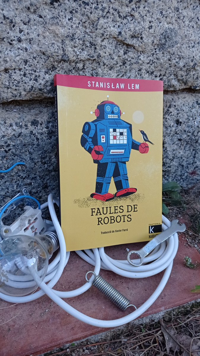 A l'episodi 12 del podcast, parlo sobre l'antologia de relats Faules de robots, d'Stanislaw Lem (publicada per <a href="/KalandrakaEdit/">Kalandraka Editora</a>). 
Hi pots trobar contes protagonitzats per robots però amb històries molt humanes.