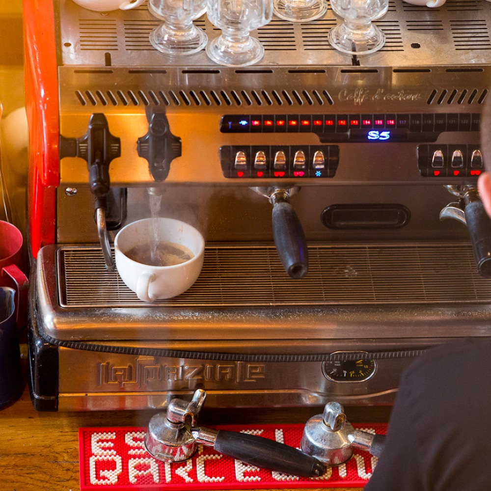 Midweek is the perfect time for a quiet moment with your favourite coffee. Pop in from 09:30 until 16:00 x #MidweekPause #Ampthill