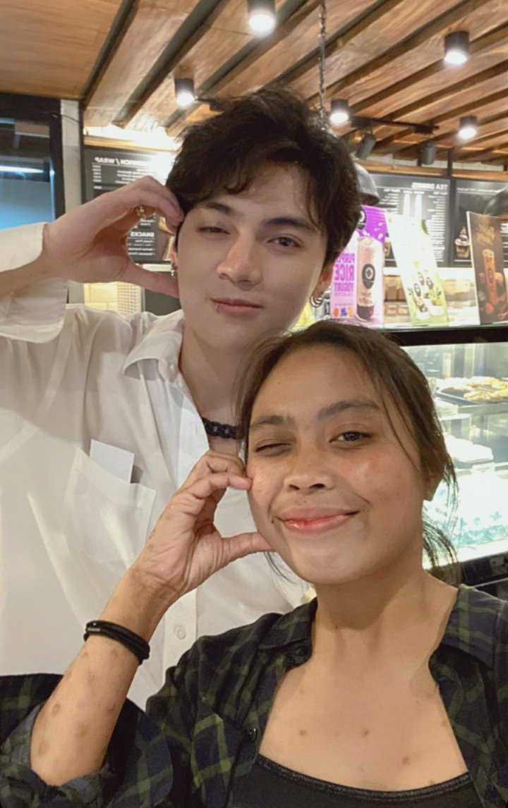 reyn_ismyname's tweet photo. happy monthsary π«Άπ» habol lang ako hehe π
#Lexpatch
@iamceolexx #IVAN
#LexReyes #LEXandrites https://t.co/ATE3uZEMUw
