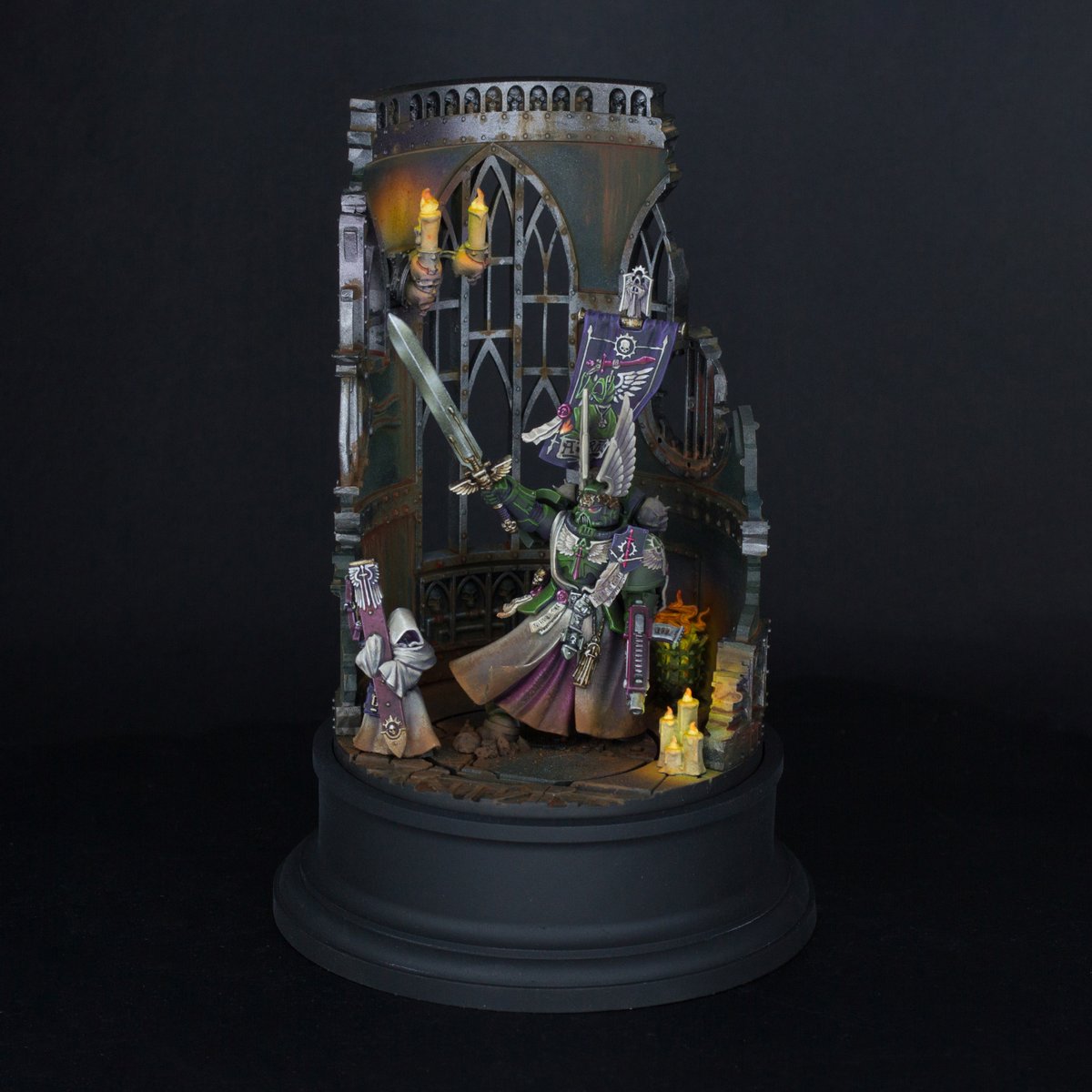 40kIndomitus's tweet photo. Mon petit Azraël est arrivé ! 🥳😍

Merci infiniment à VelvetNPaint pour cette sublime figurine 🙏. 

N'hésitez pas à aller voir son travail sur ses réseaux : 

https://t.co/geztfmGbS1
https://t.co/c4DRFAIEcW
https://t.co/27Gz10SQQn https://t.co/I1hfCXFJrg